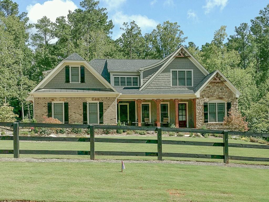 206 Rosewood Cir., Woodstock, GA 30188