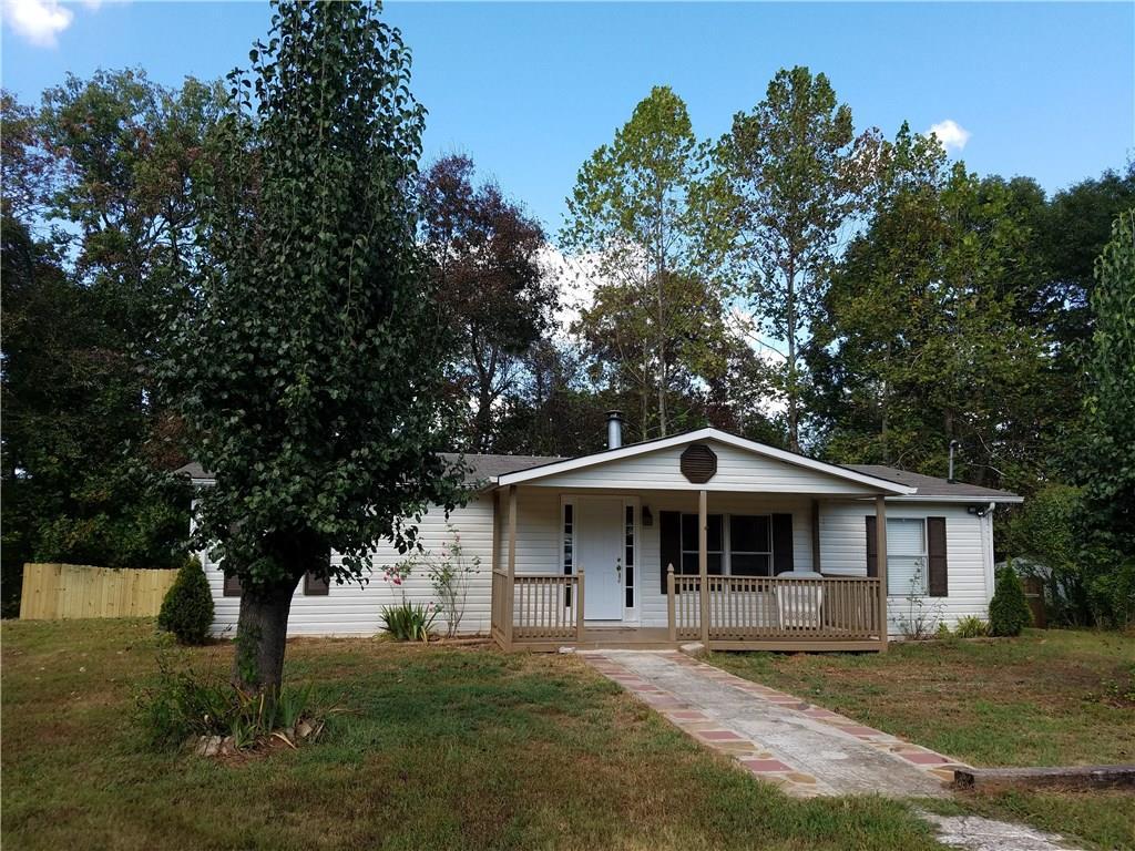 179 Carolyn Ct., Acworth, GA 30101