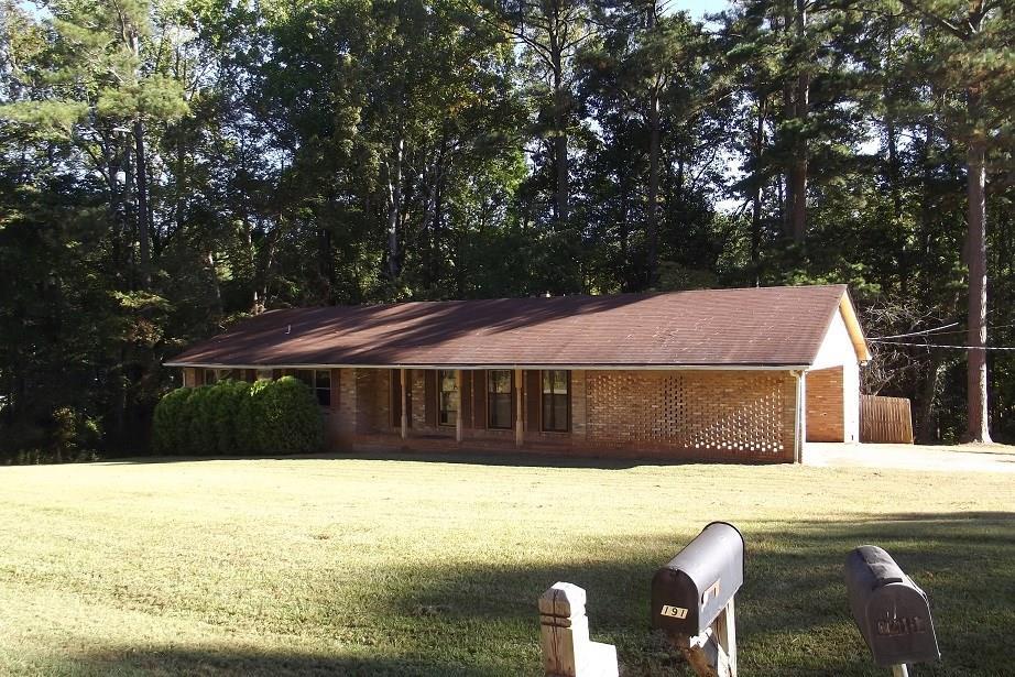 202 Elizabeth Dr., Monroe, GA 30656