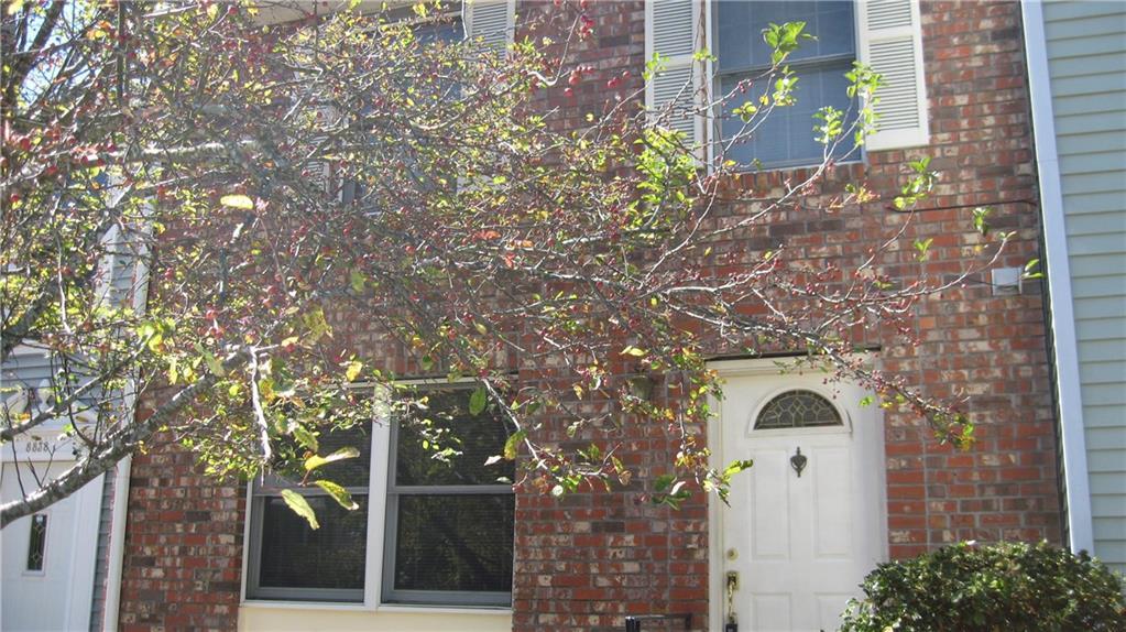 8840 Applegate Ln., Sandy Springs, GA 30350