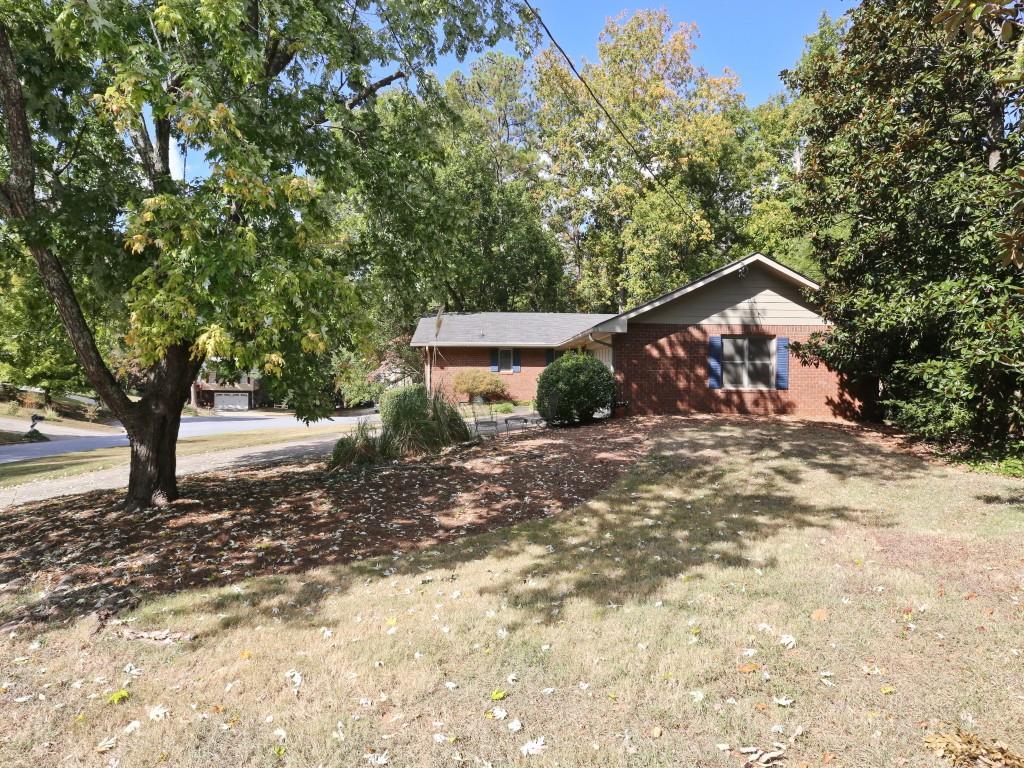 245 Mansell Cir., Roswell, GA 30075