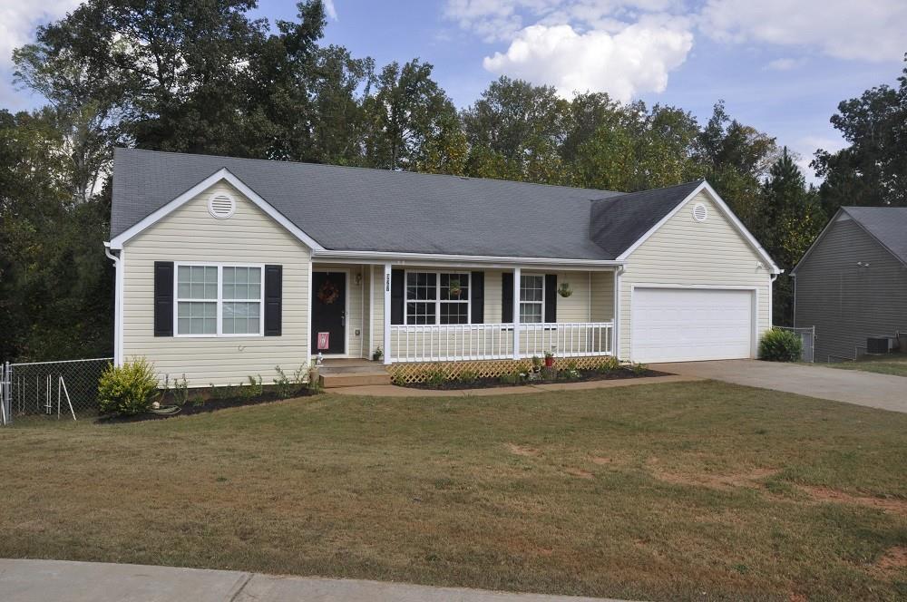 927 Rosewood Ln., Monroe, GA 30656