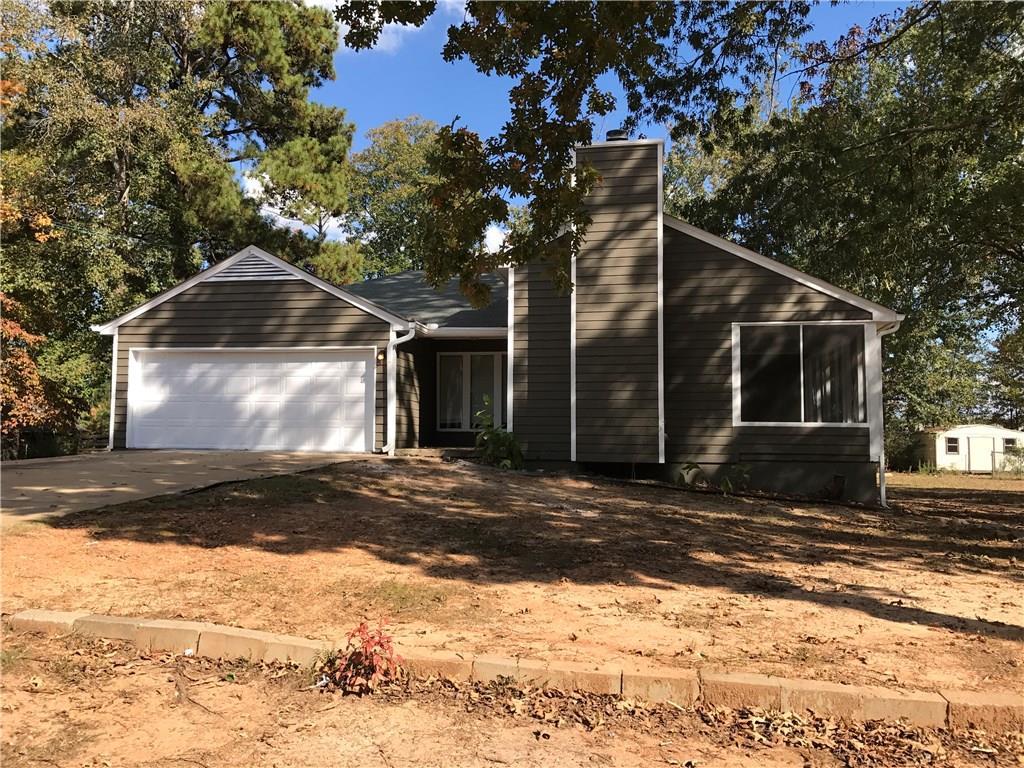 6684 Oakland Dr., Douglasville, GA 30135