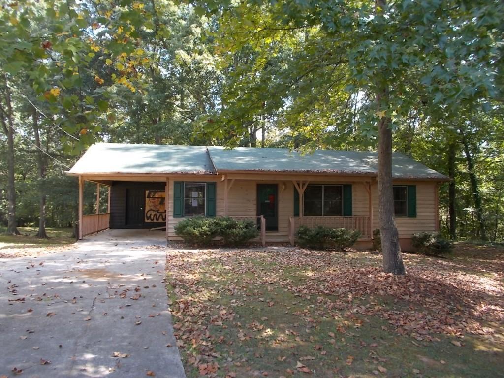 6016 Morrow Dr., Flowery Branch, GA 30542