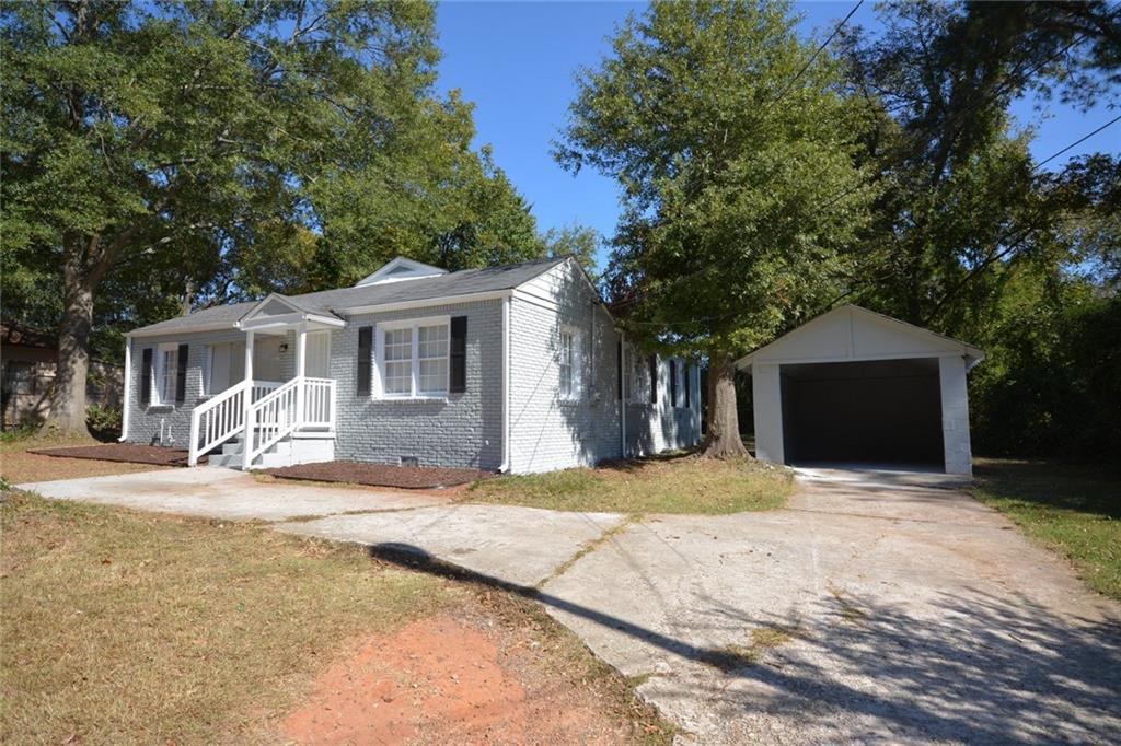 1384 Peachcrest Rd., Decatur, GA 30032