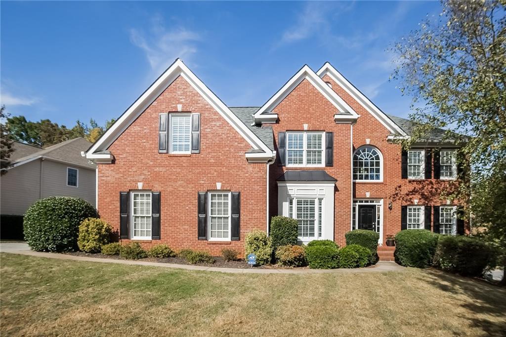 2060 N Bethany Creek Dr., Alpharetta, GA 30004