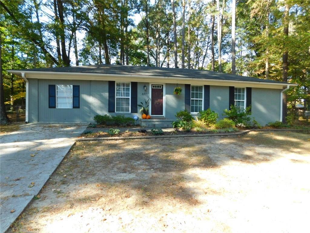 691 Winchester Ln., Norcross, GA 30071