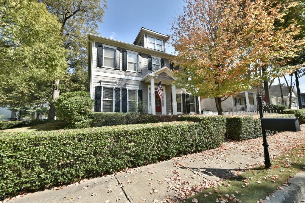 2113 Wood Tr., Atlanta, GA 30318