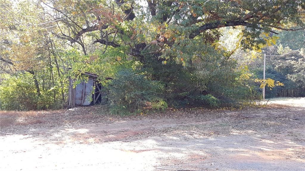 230 Duckett Ln., Ball Ground, GA 30107