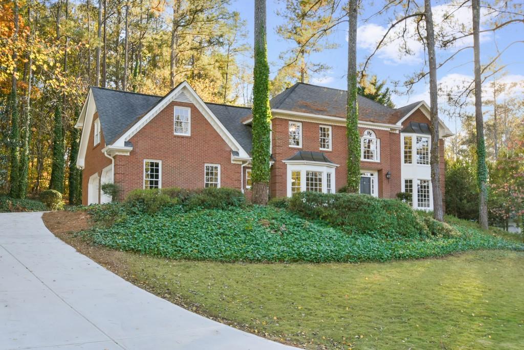 2065 Shallowford Park Manor, Roswell, GA 30075