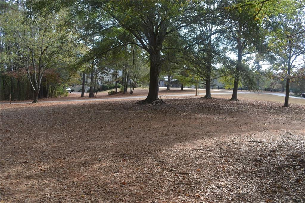 697 Hube Turner Rd., Canton, GA 30115