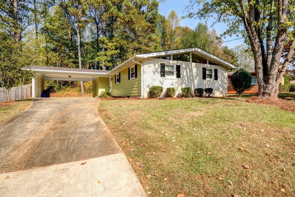 1881 Delphine Dr., Decatur, GA 30032