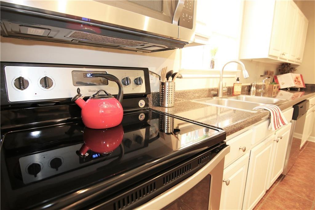 1302 Brighton Point, Sandy Springs, GA 30328