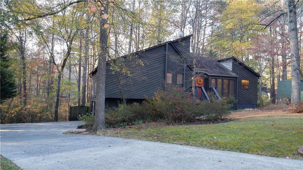 246 Sharney Ln., Kennesaw, GA 30144