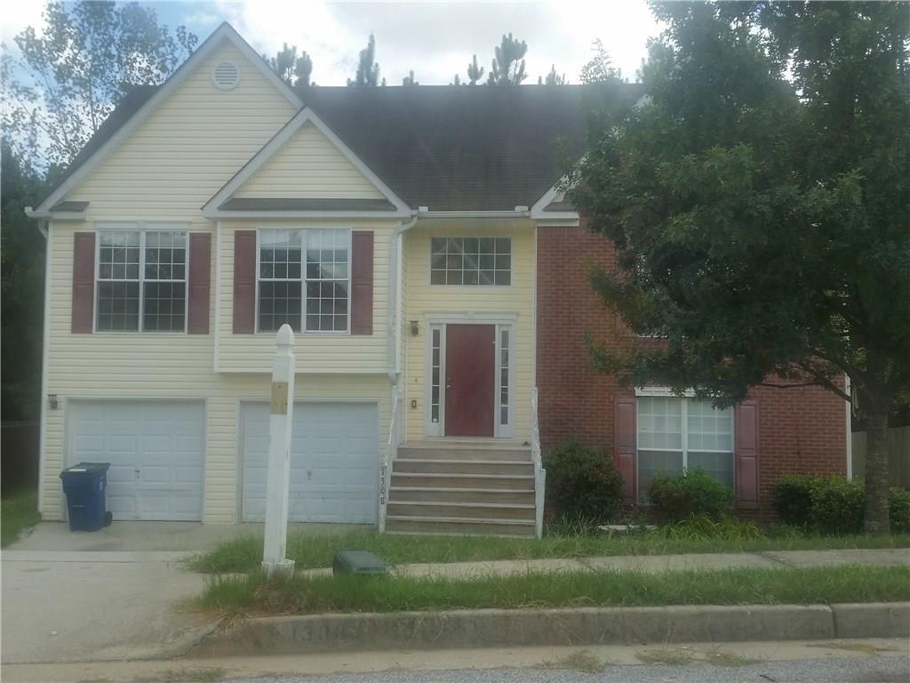 1308 Creekview Cir., Riverdale, GA 30296