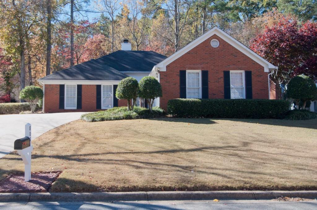 800 Kenley Walk, Roswell, GA 30076