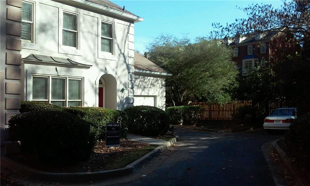 1534 Oak Grove Rd., Decatur, GA 30033