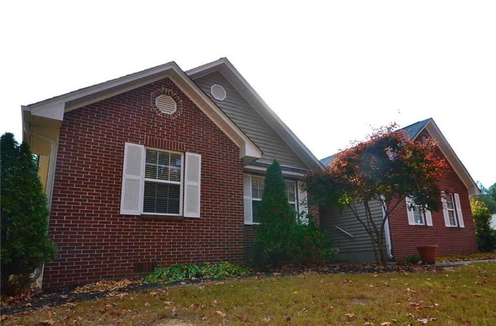 120 White Hill Dr., Calhoun, GA 30701