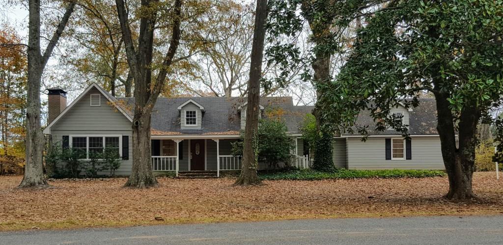 724 Beavers Rd., Canton, GA 30115