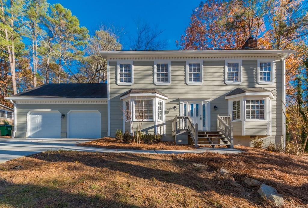 2856 Creekwood Dr., Snellville, GA 30078