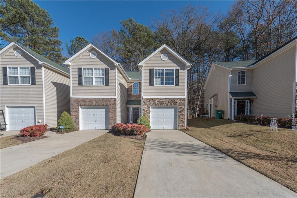 121 Creekwood Dr., Woodstock, GA 30188