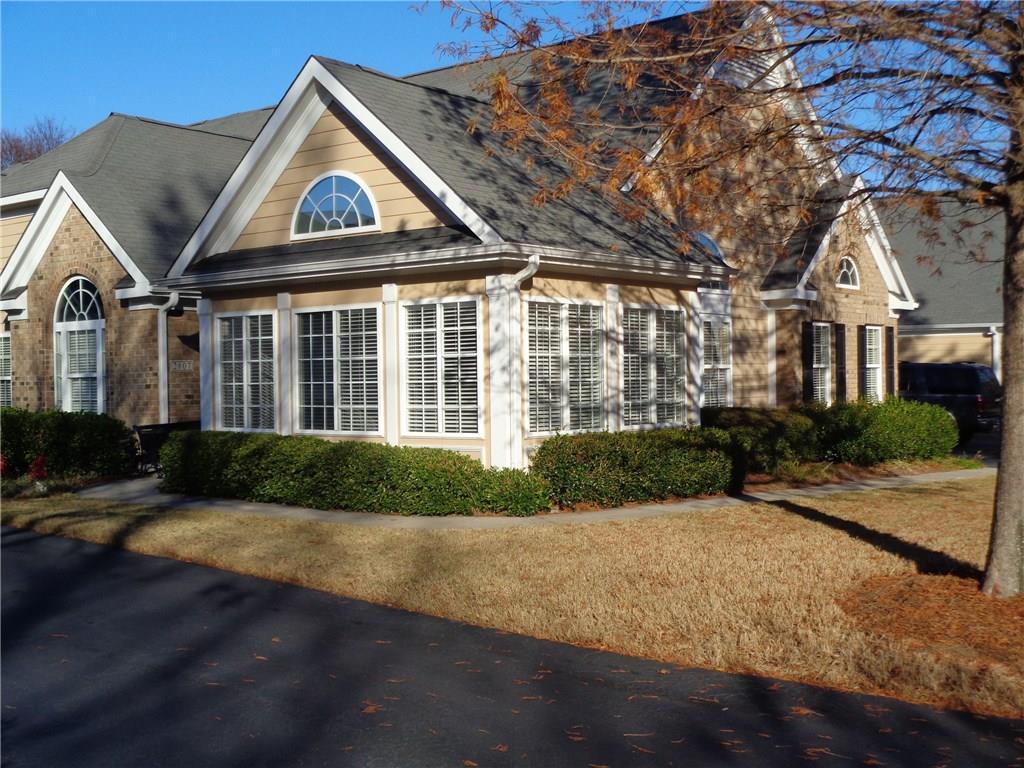 2807 Village Ln., Roswell, GA 30075