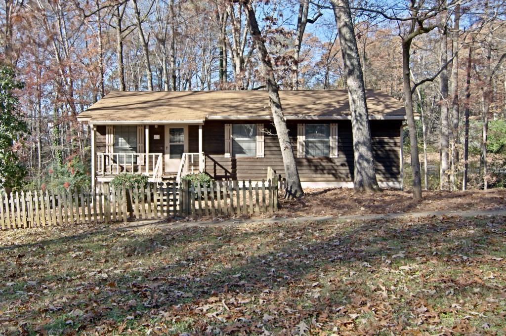 417 Sherwood Dr., Woodstock, GA 30188