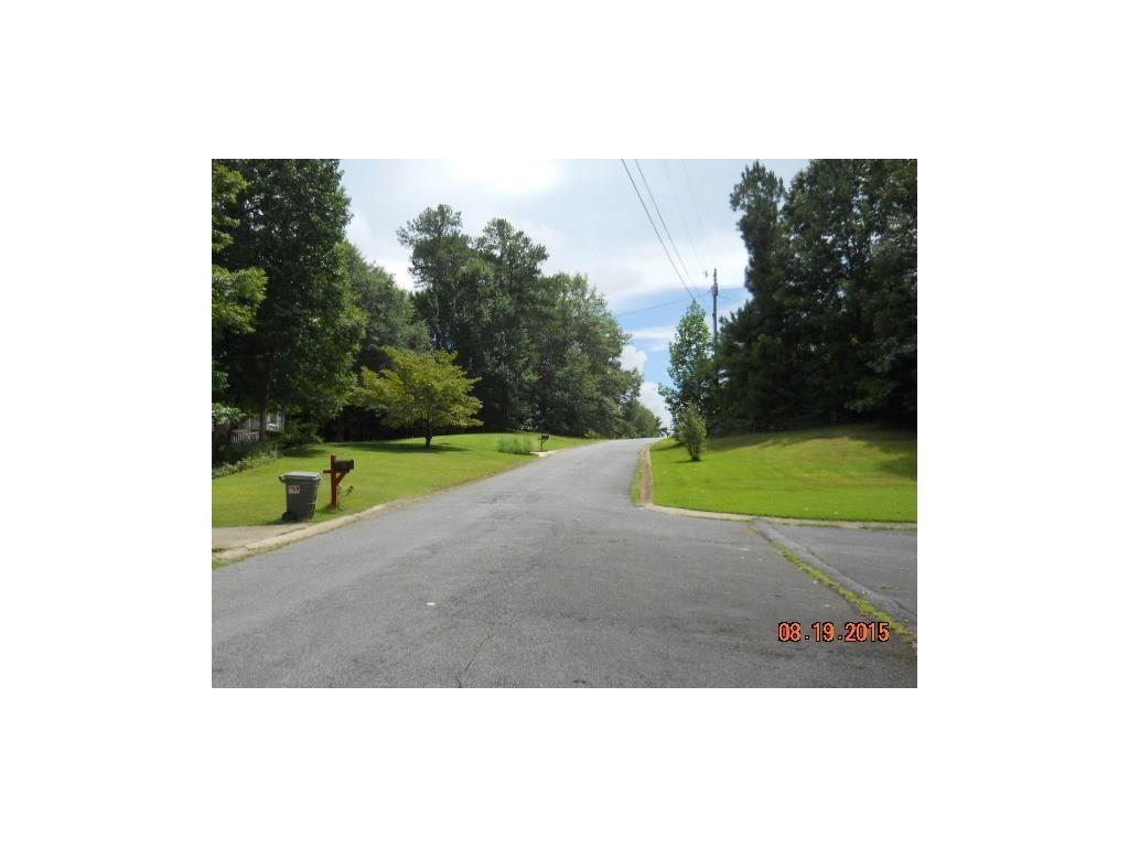 208 Dunaway Pl., Hiram, GA 30141