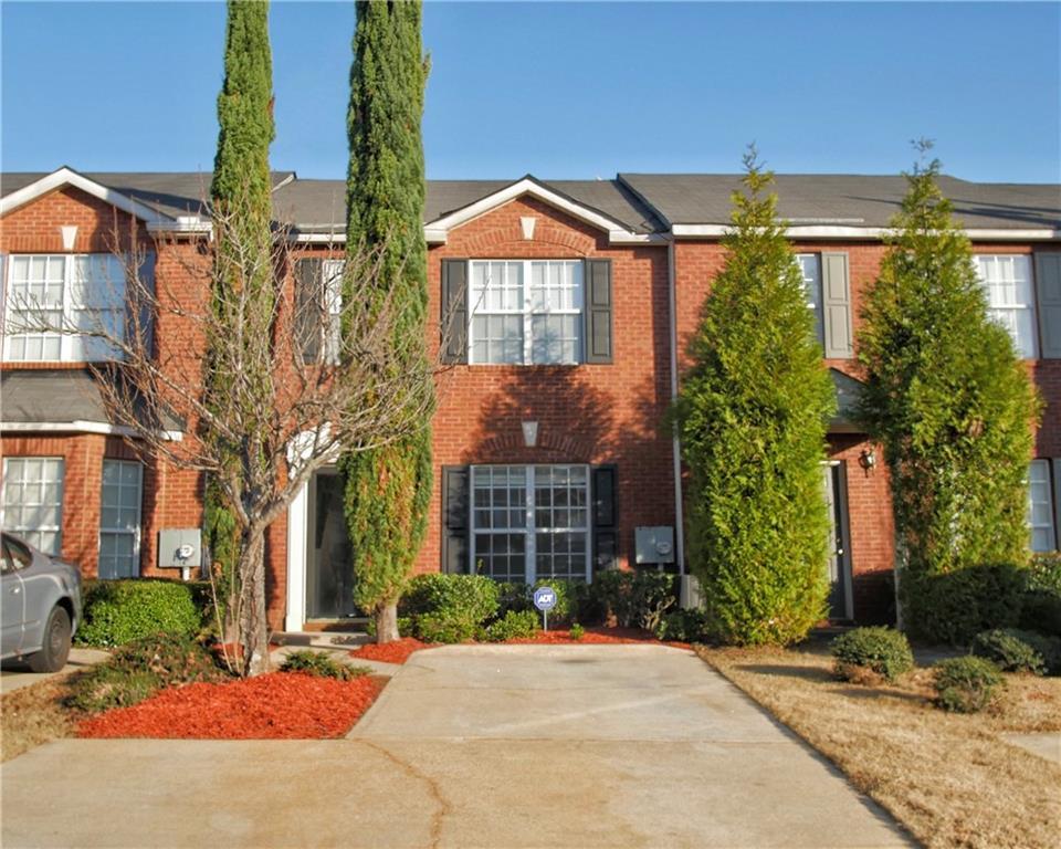 5886 Strathmoor Manor Cir., Lithonia, GA 30058