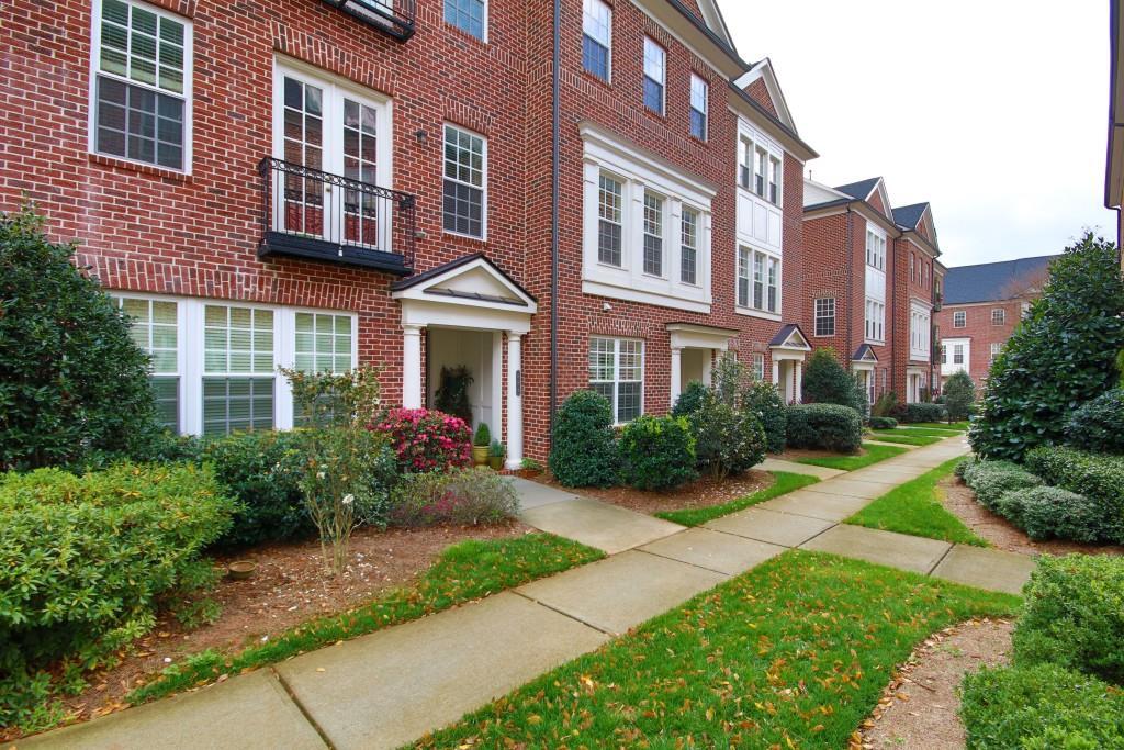 858 Lullwater Park Ct., Atlanta, GA 30306