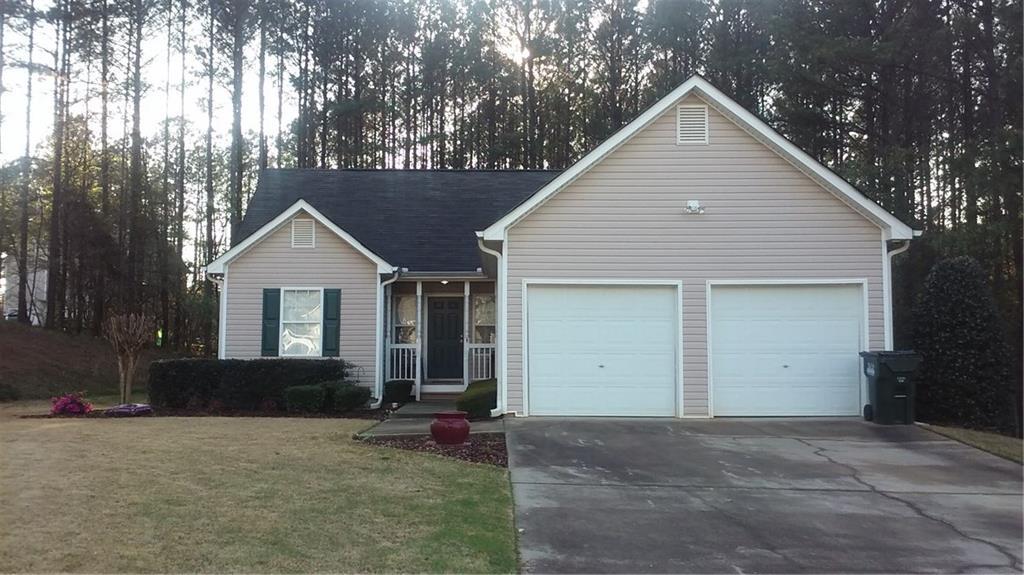 61 Lena Ln., Dallas, GA 30132