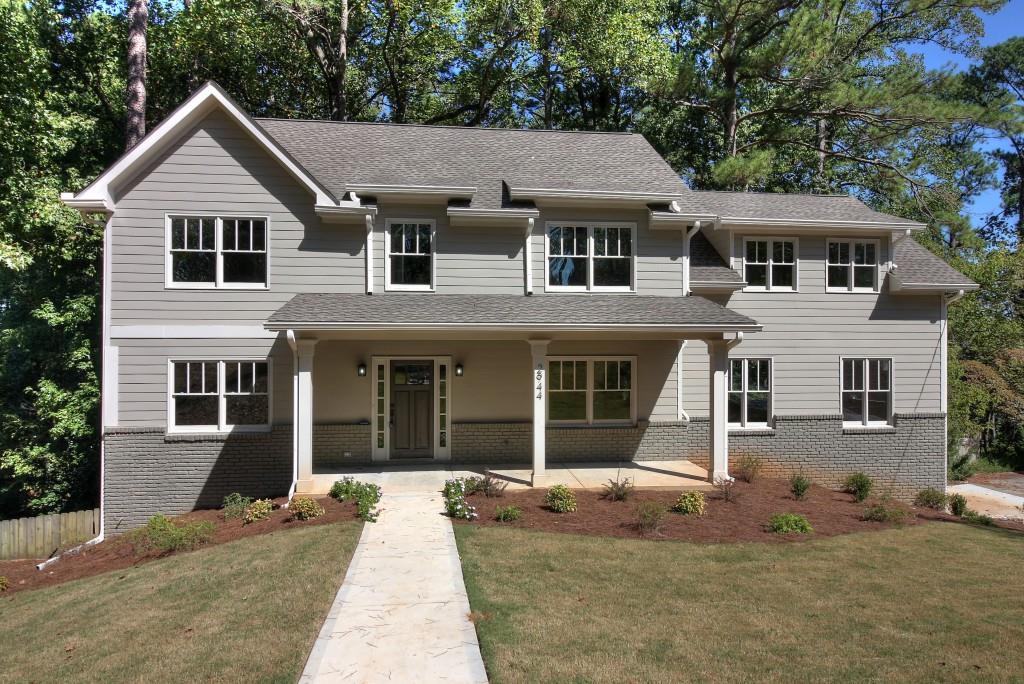 2944 Applewood Ct., Atlanta, GA 30345