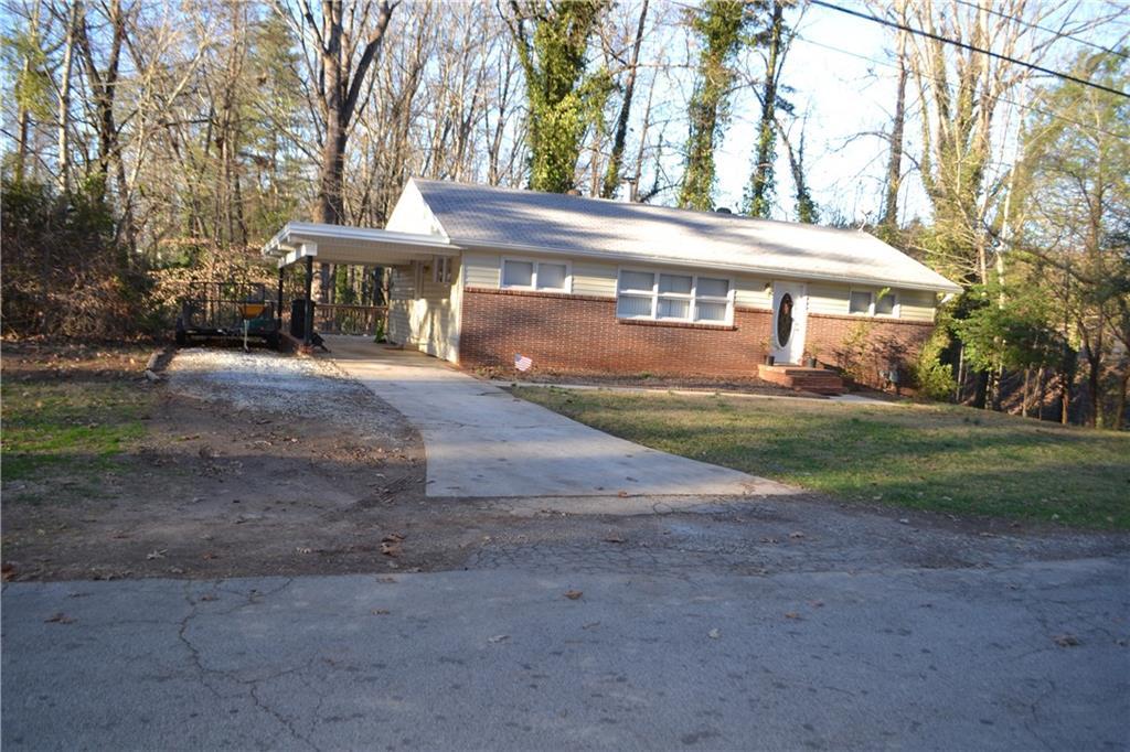 100 Evergreen Tr., Gainesville, GA 30501