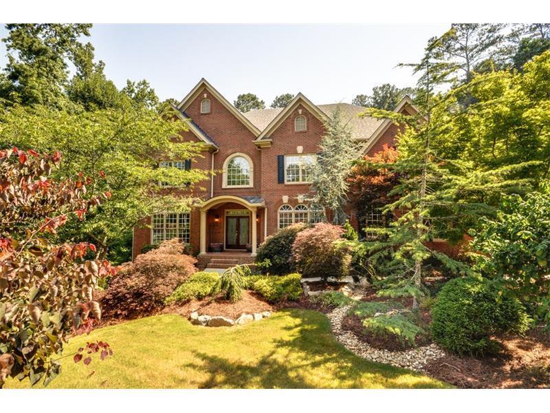 882 Hallbrook Ln., Milton, GA 30004