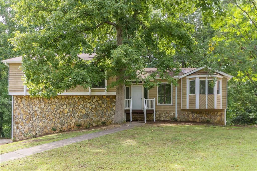 8624 Wood Springs Ct., Douglasville, GA 30135
