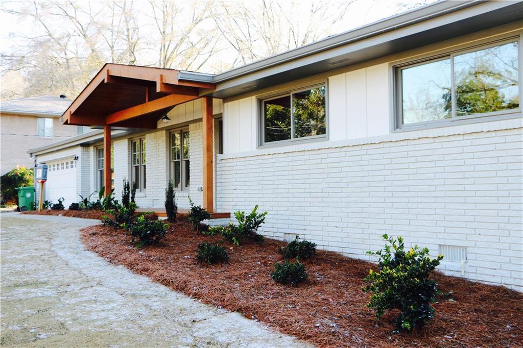2598 Whiteleigh Dr., Atlanta, GA 30345