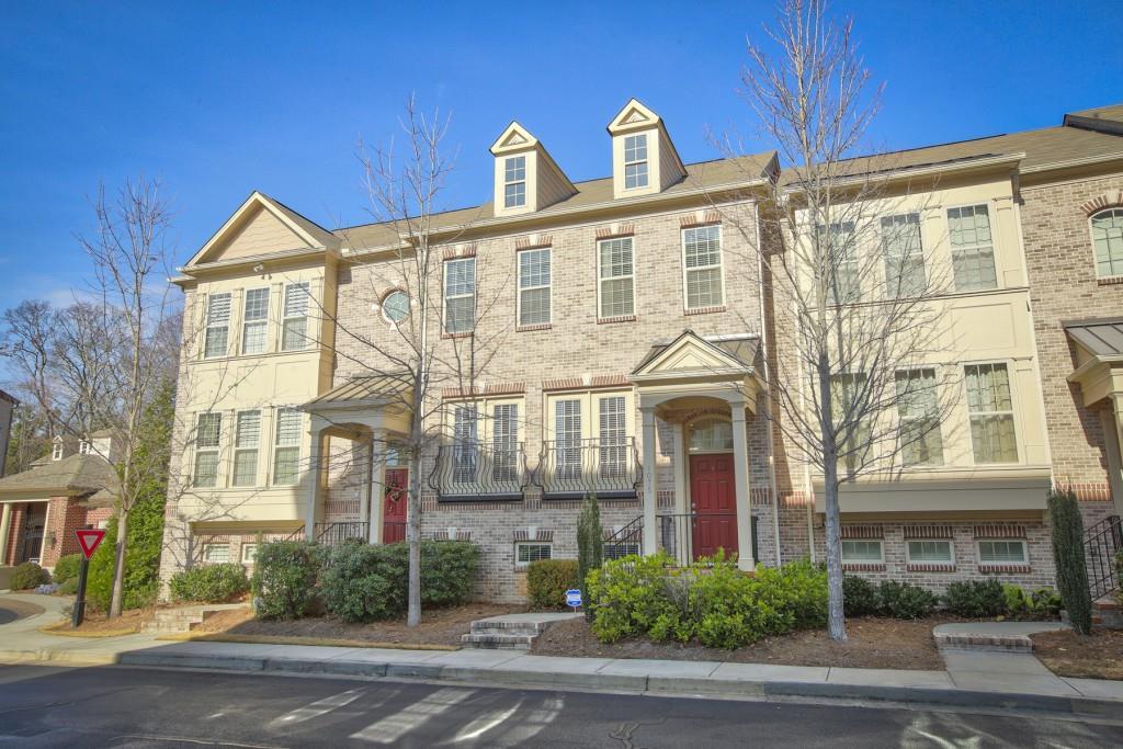 1075 E Paces Ln., Atlanta, GA 30326