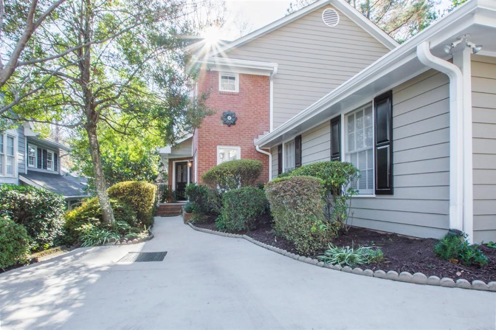 1024 Shady Valley Pl., Atlanta, GA 30324