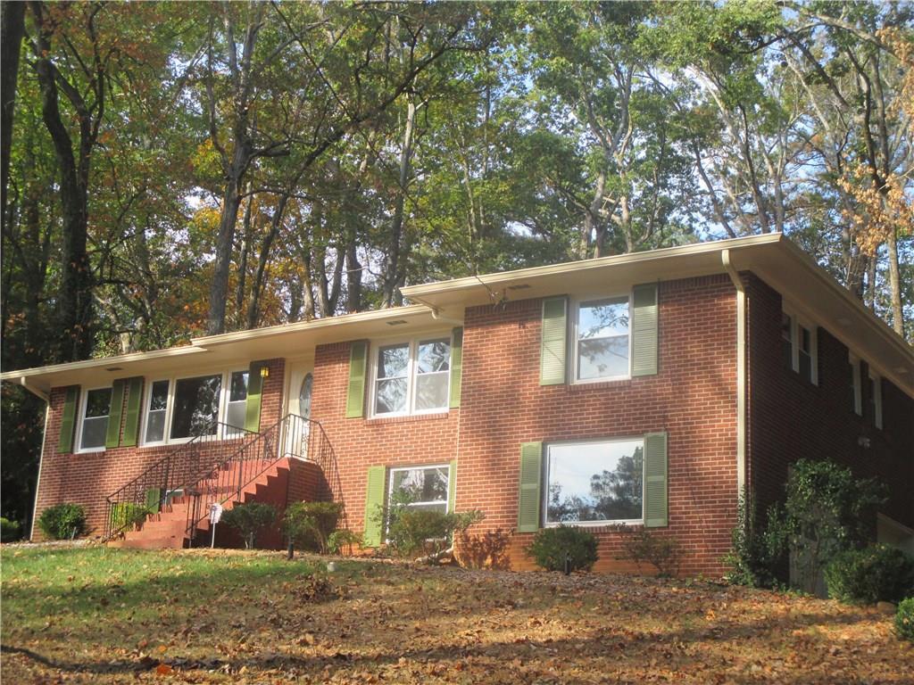 1525 Mill Acres Dr., Atlanta, GA 30311