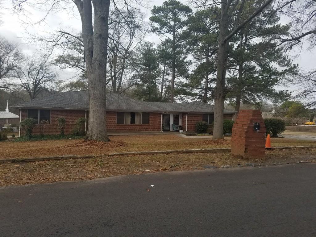 27 Howell Dr., Atlanta, GA 30331