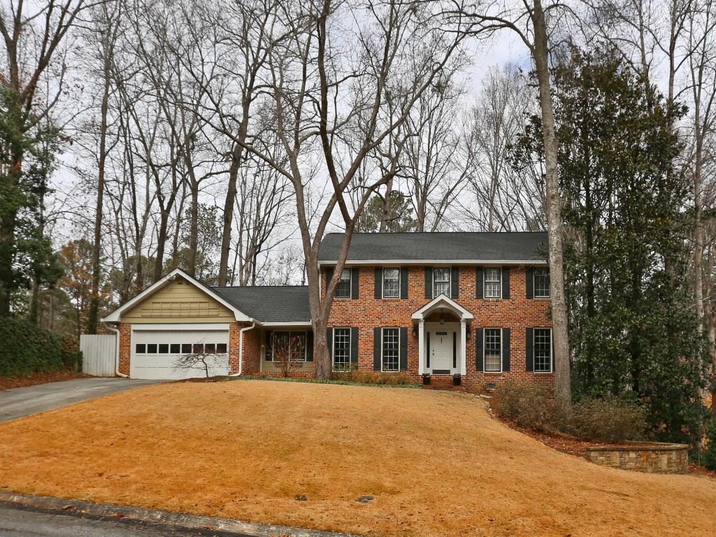 5526 Whitewood Ct., Dunwoody, GA 30338