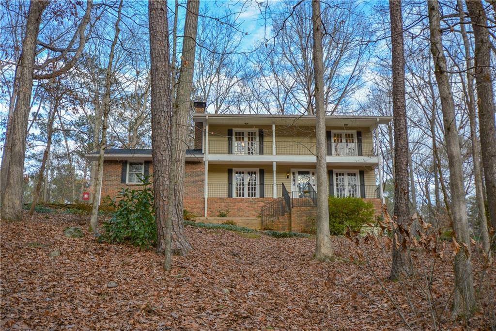 1256 Oleander Dr., Lilburn, GA 30047