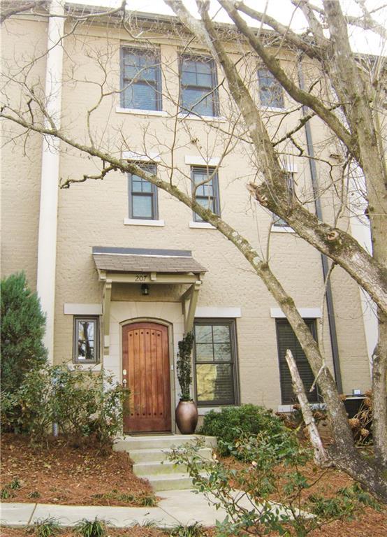 207 Knob Hills Cir., Decatur, GA 30030