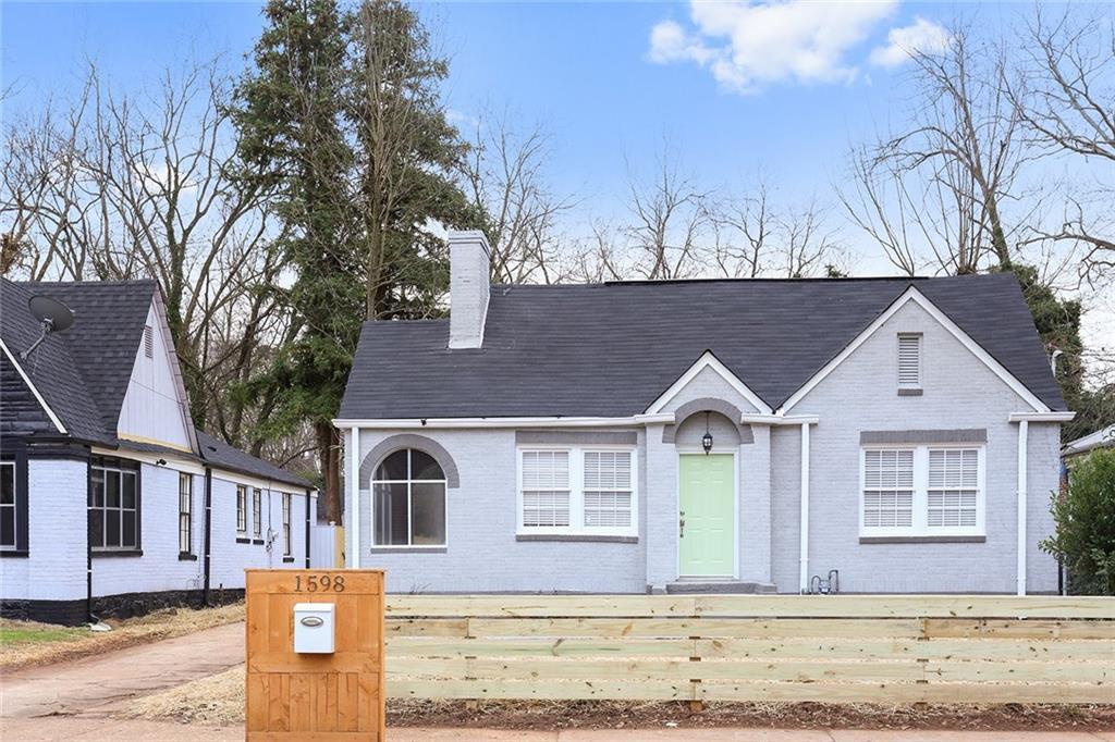 1598 Beecher St., Atlanta, GA 30310