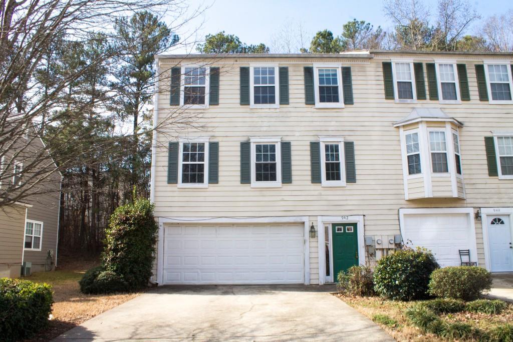 942 Vintage Pointe Dr., Lawrenceville, GA 30044