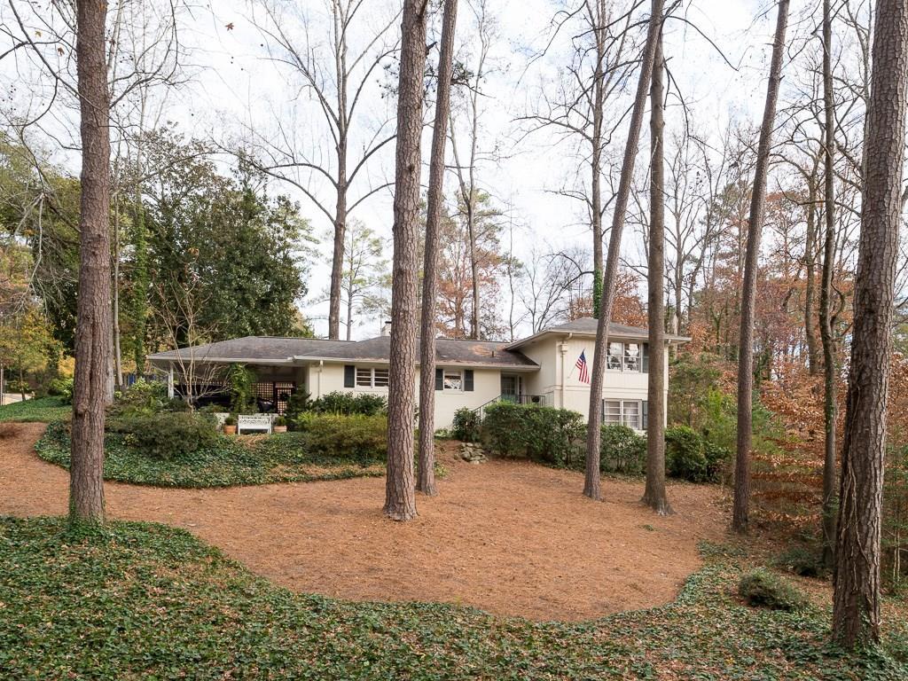 504 Kingswood Ln., Atlanta, GA 30305