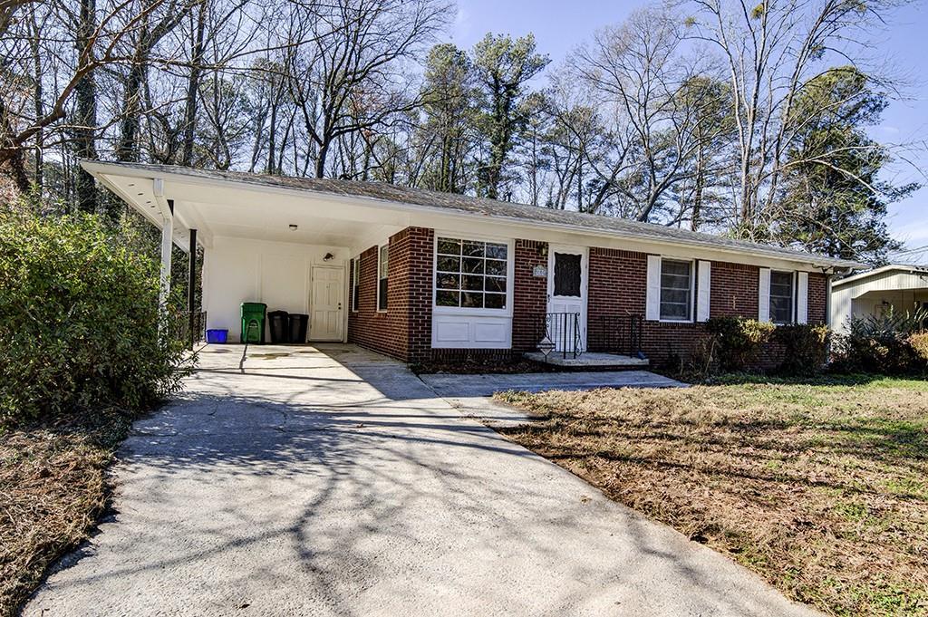 1016 Greenbriar Cir., Decatur, GA 30033