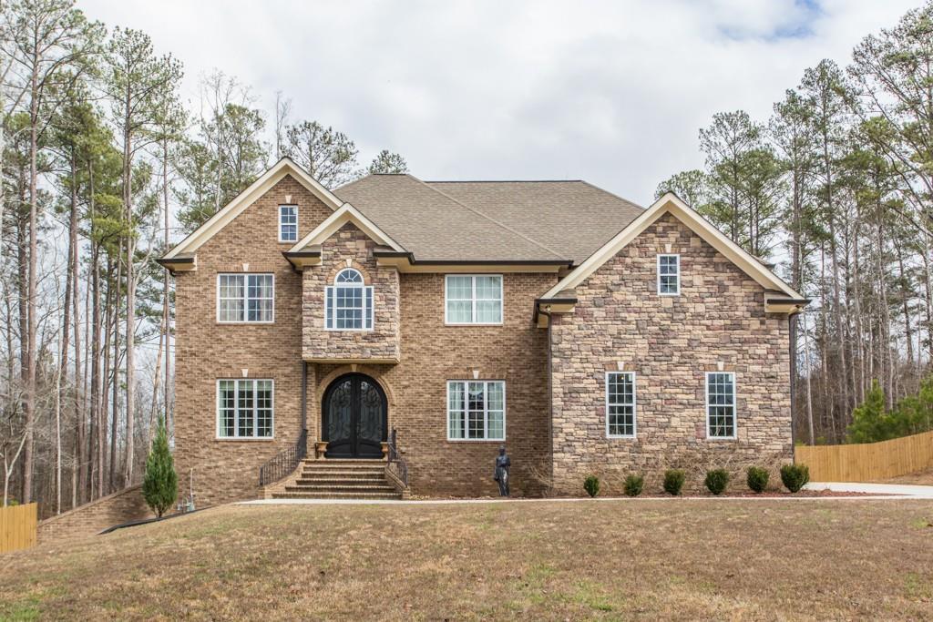 150 Edenton Estates Dr., Fayetteville, GA 30214