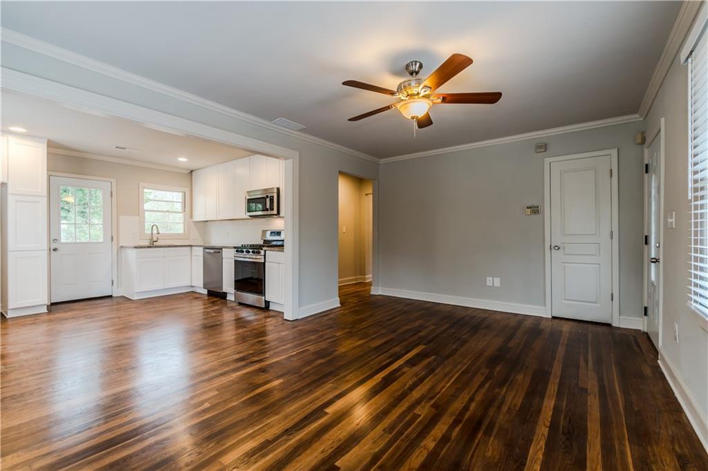 166 Woodbine Cir., Atlanta, GA 30317