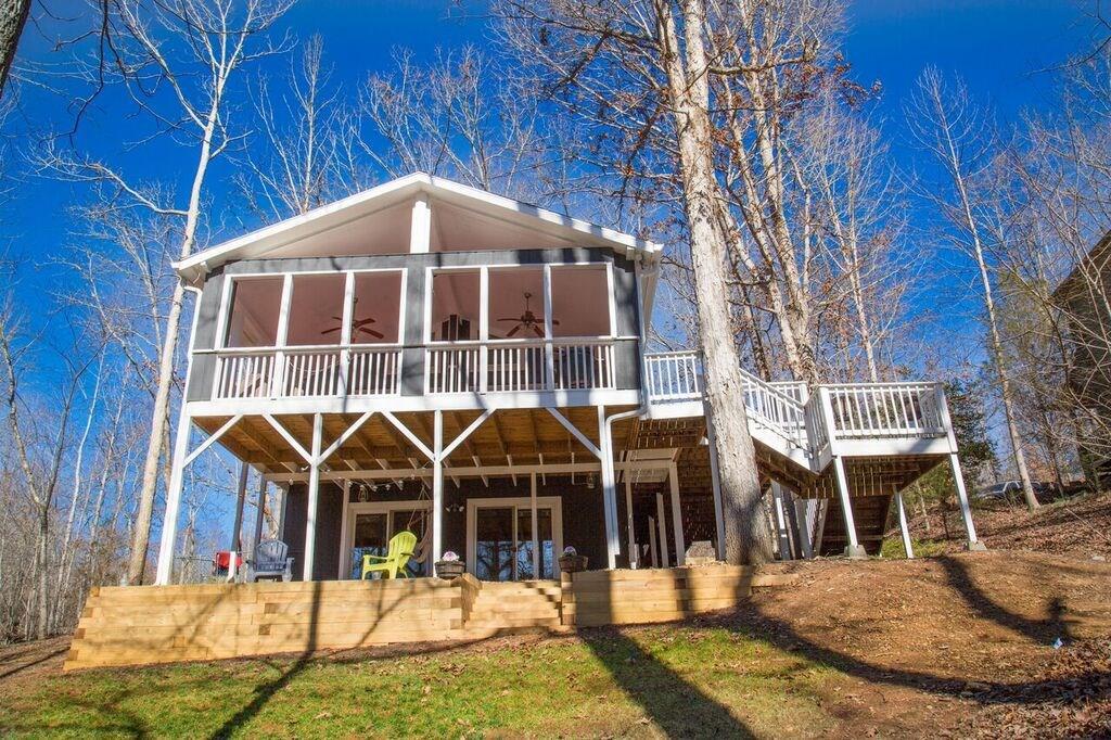 324 Brookwood Dr., Dawsonville, GA 30534